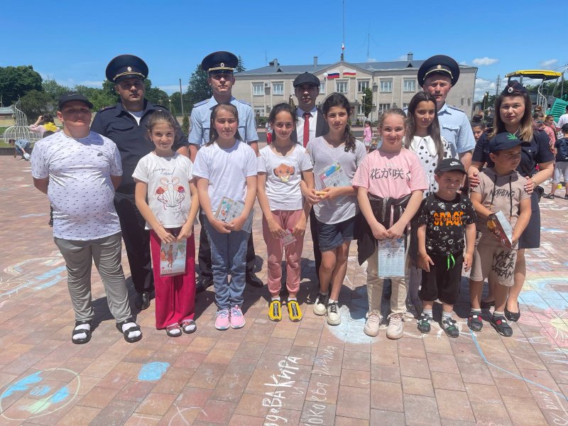 В Северной Осетии полицейские Кировского района встретили лето вместе с подучетными детьми
