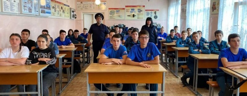 Полицейские Кировского района встретились со студентами  Эльхотовского многопрофильного колледжа